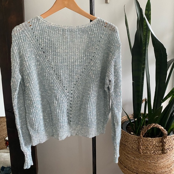 Sweater - Picture 1 of 3